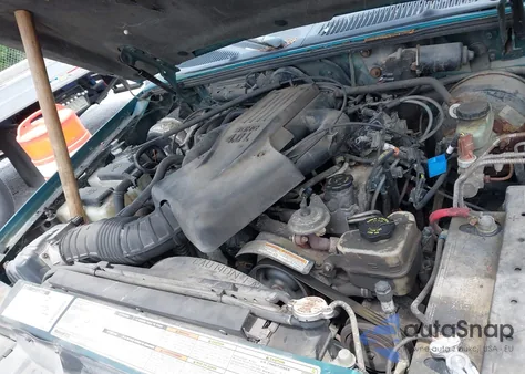 1998 Ford Explorer from USA, damaged, VIN 1FMZU34E3WZA70790